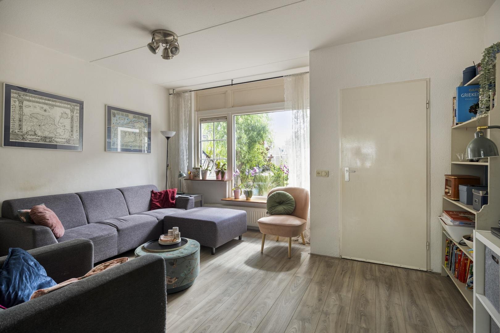 026f4059502b13f9e2b6a6ff54c1f18a.jpg