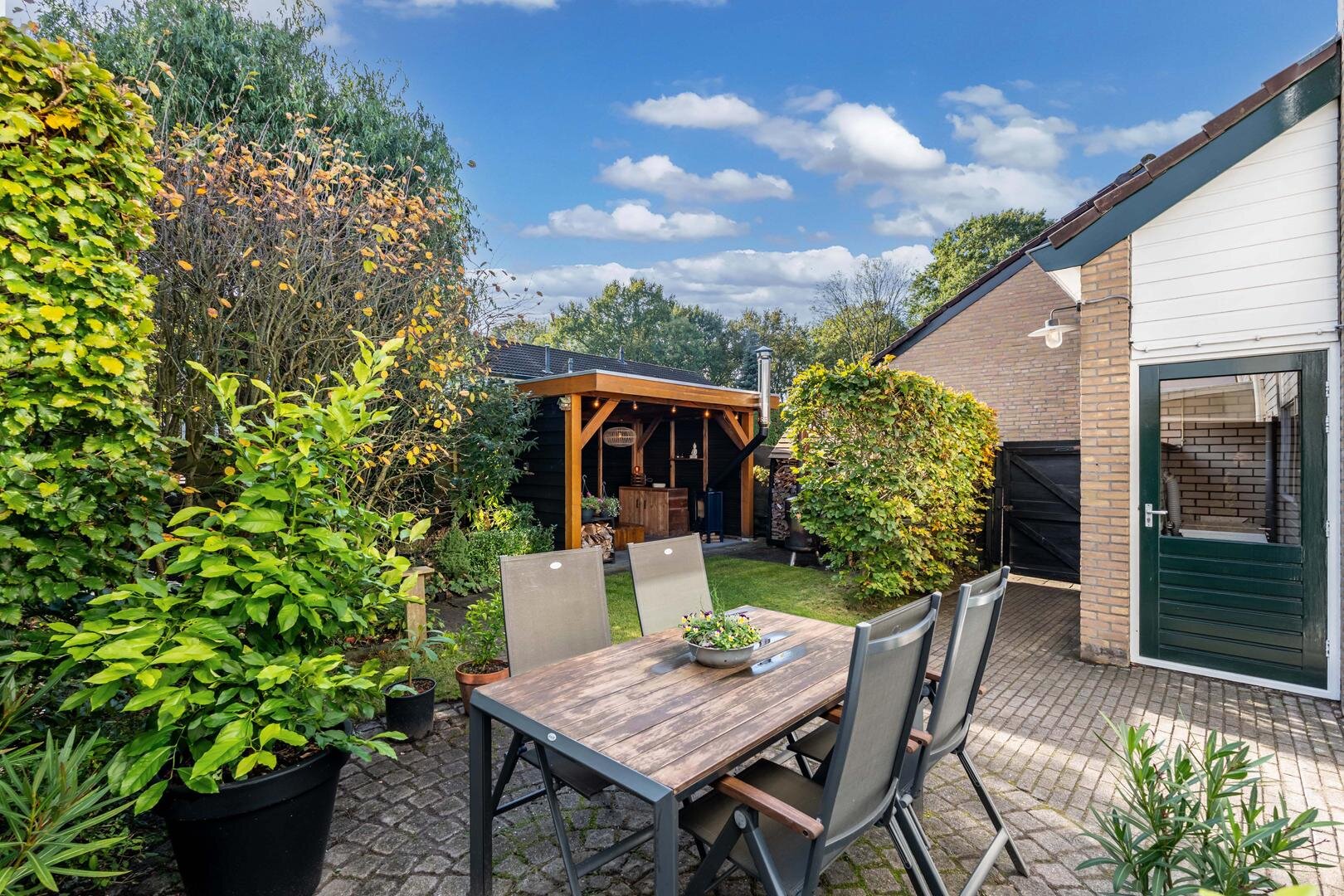 099552f74a3fb054d920acc18c6bc97e.jpg