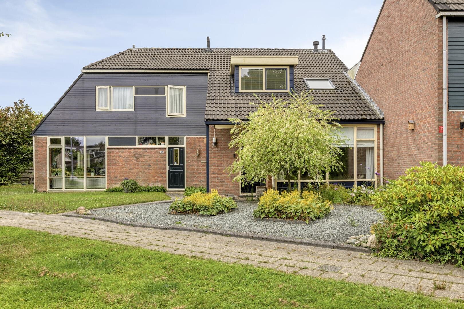den Dam 14 Roden