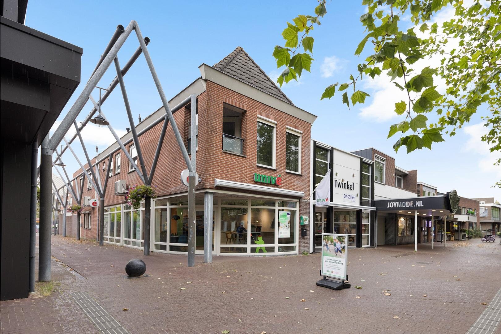 de Dam 21 a Leek